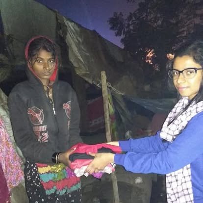 Cloth Distribution In Kolkata Footpath, 2018, photo 4