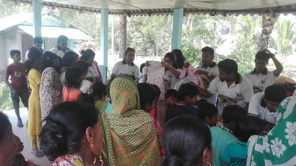 Gosaba Bali Dwip Widow Village Cloth Distribution, 2019, photo 9