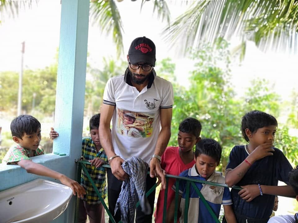 Gosaba Bali Dwip Widow Village Cloth Distribution, 2019, photo 7
