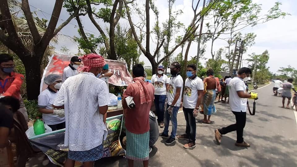 Distribution At Nandakumarpur After Flood, 2020, photo 16