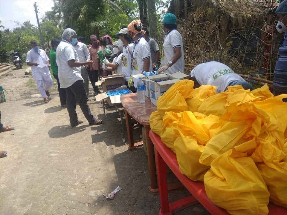 Distribution At Nandakumarpur After Flood, 2020, photo 21