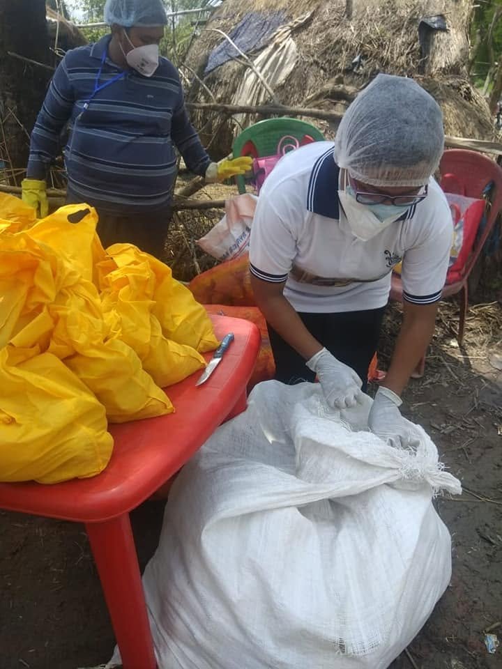 Distribution At Nandakumarpur After Flood, 2020, photo 20