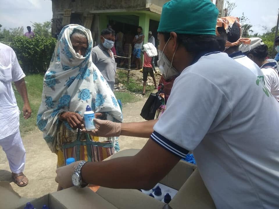 Distribution At Nandakumarpur After Flood, 2020, photo 22