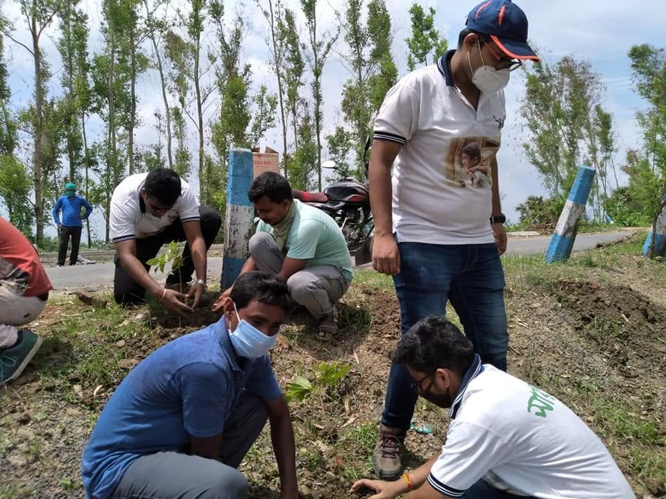 Distribution At Nandakumarpur After Flood, 2020, photo 6