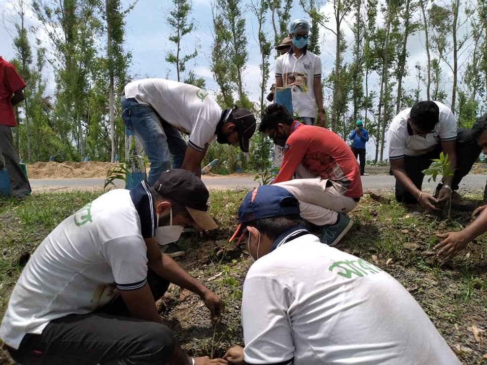 Distribution At Nandakumarpur After Flood, 2020, photo 28